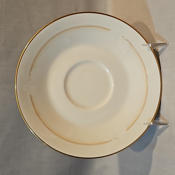 NEW Noritake Devotion 7271 Five Piece Place Setting Ivory China - Picture 9 of 16